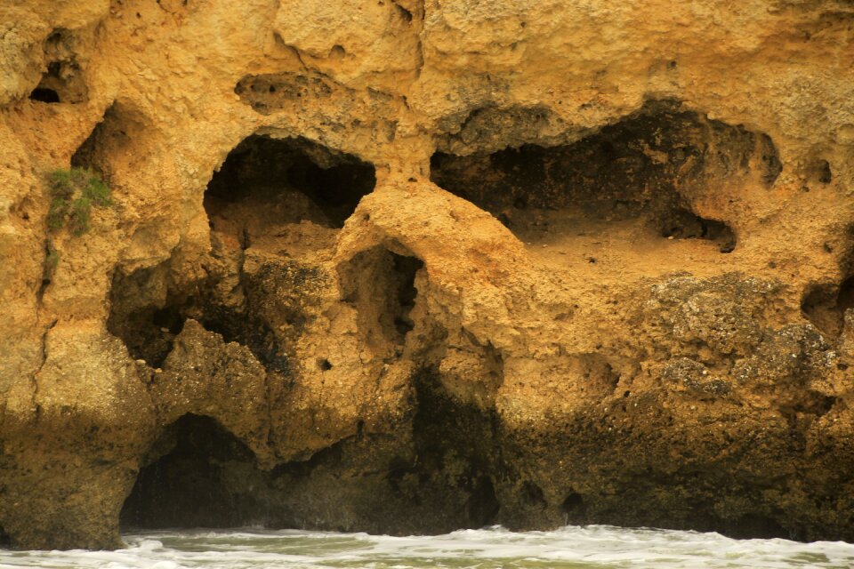 Face rock formation rocks
