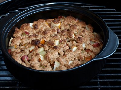 Cake rhubarb cakes from the grill