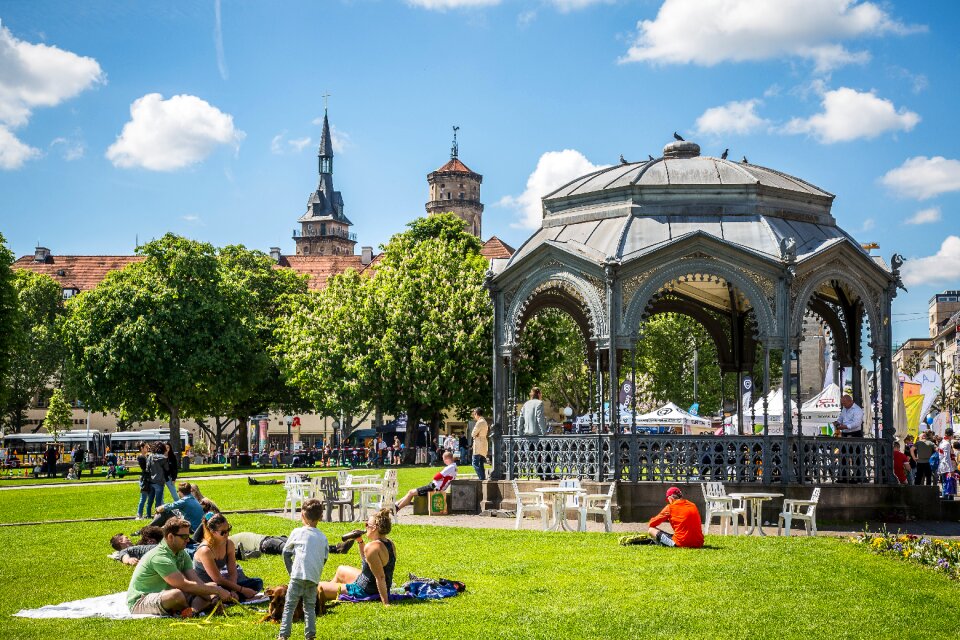 Stuttgart schlossplatzfest pavilion