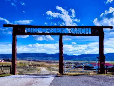 Entrance gate mountains