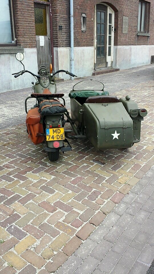 Pair motor antique