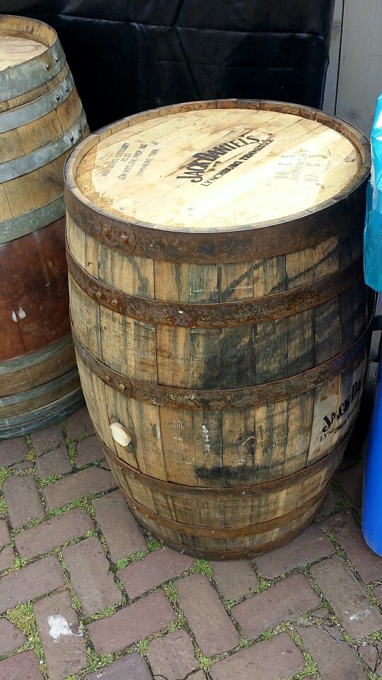 Barrel alcohol jacket