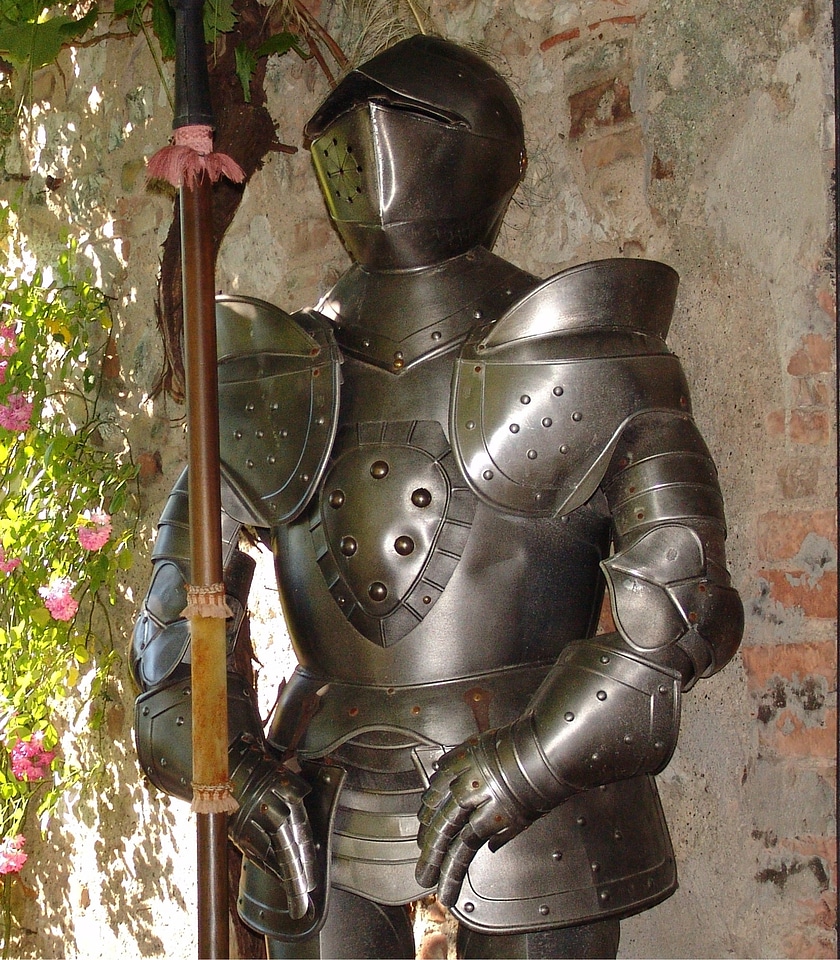Ritterruestung metal iron