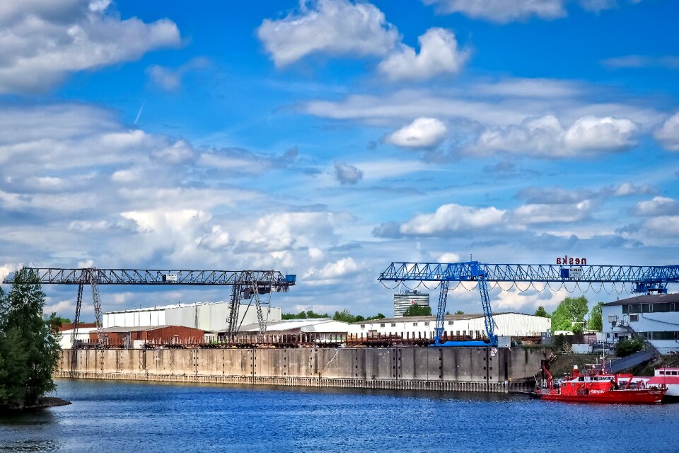 Crane harbour crane cranes