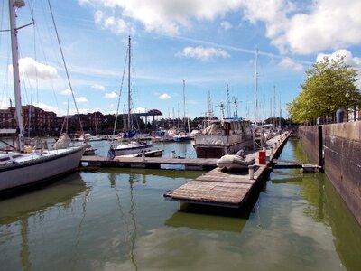 Dock marina