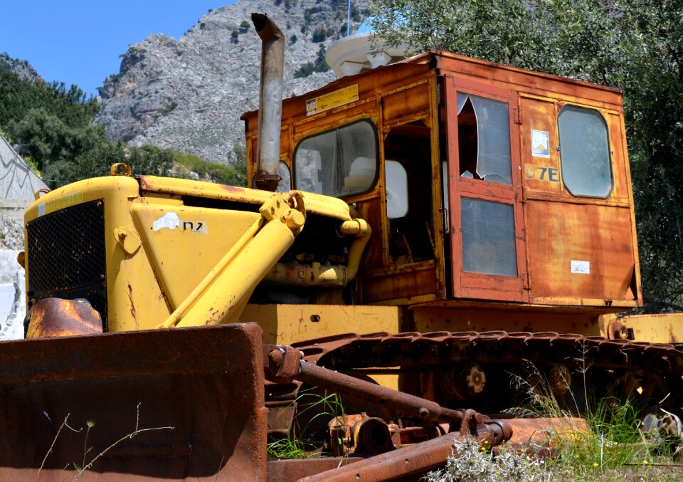 Caterpillar old old machine