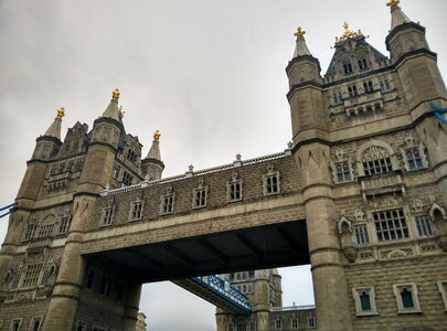 Suzhou tower of the shadow of the bridge london tower bridge