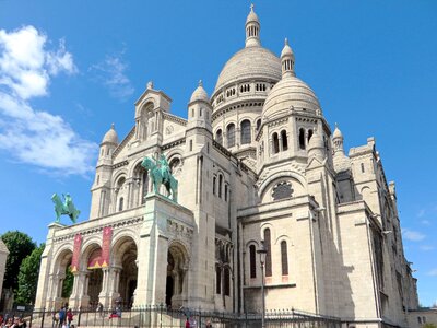 Basilica montmartre monument photo