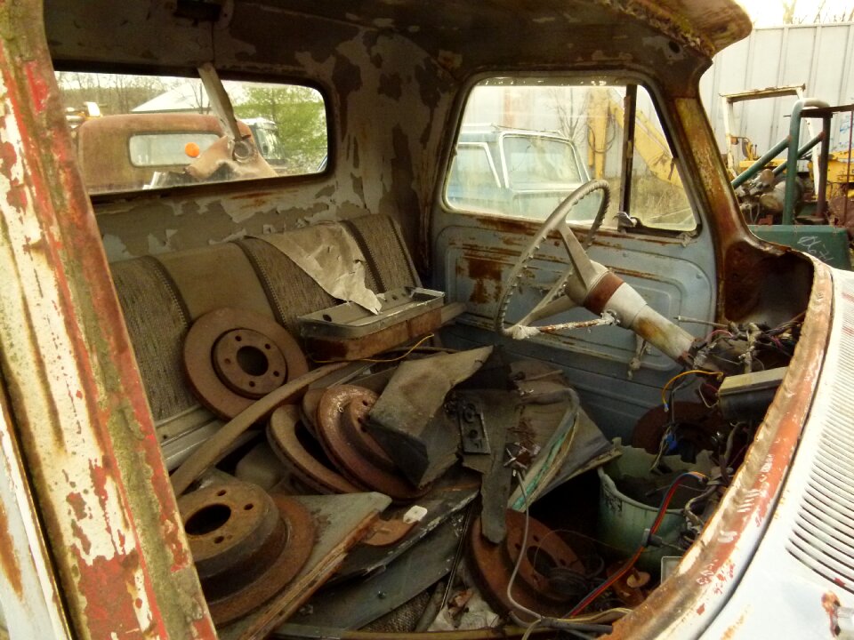Truck tractor rust