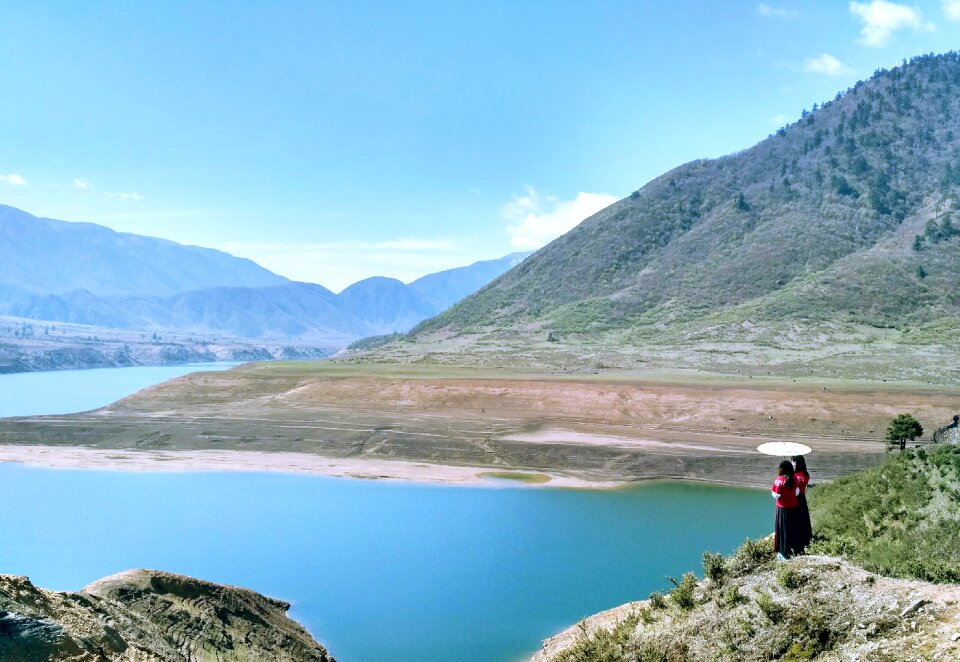 Lugu lake the most beautiful literature and art