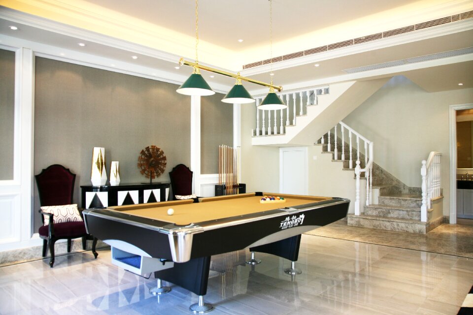 Real estate open sample room