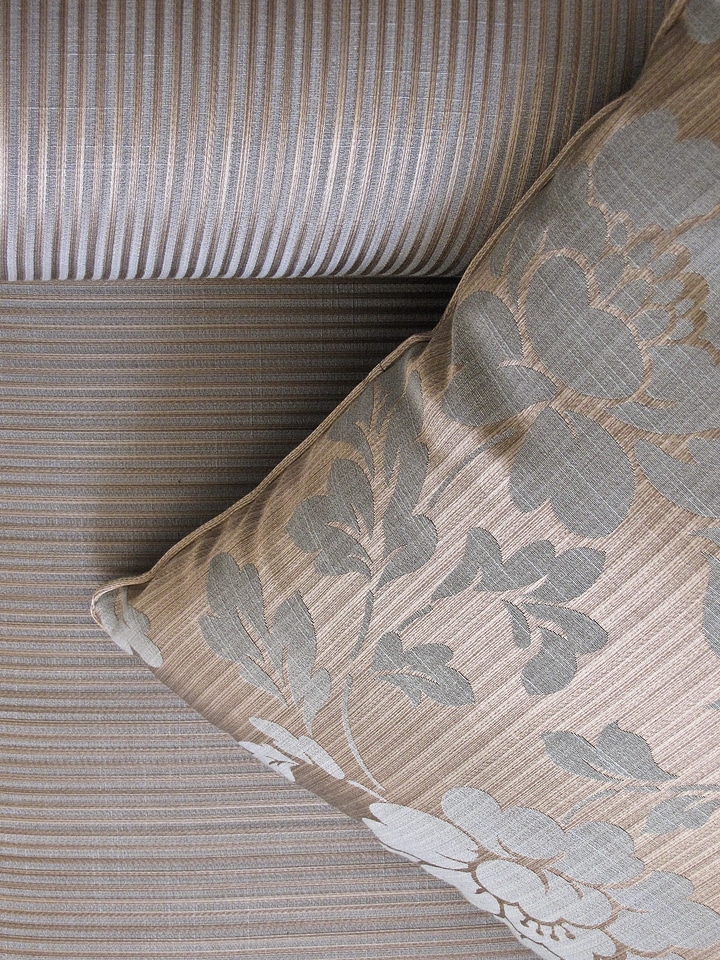 Rihe fabric flowers