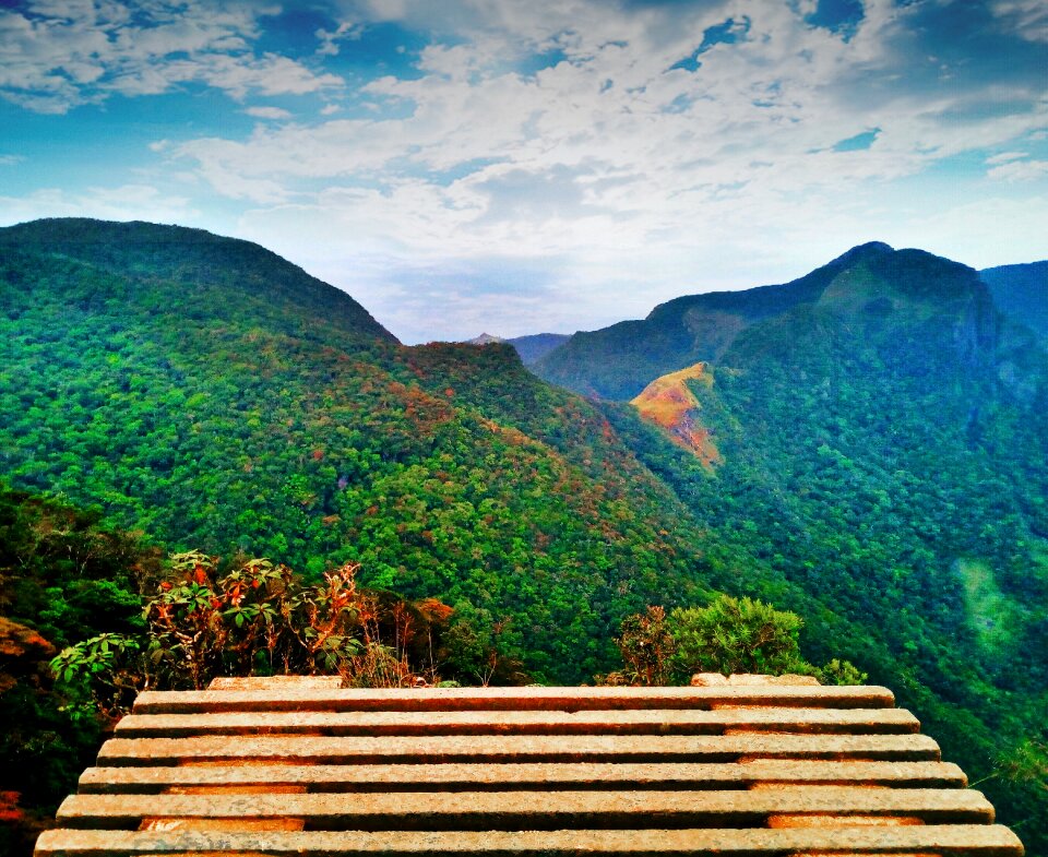 Hilltop clouds ceylon