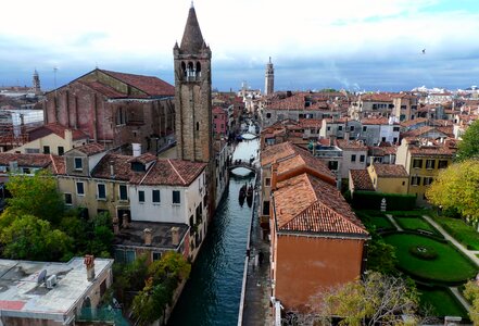 Channel docks architecture photo