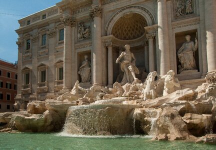 Trevi fountain source palace photo