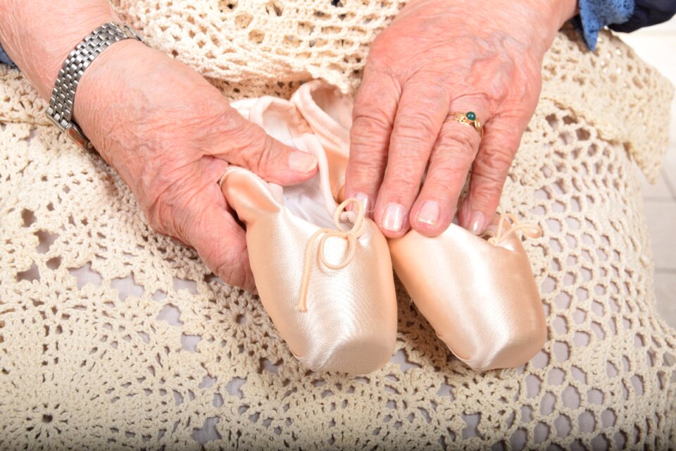 Covering dancing shoes