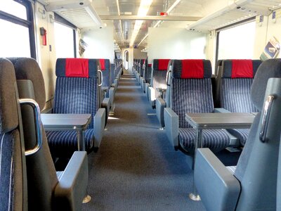 Train sit compartment