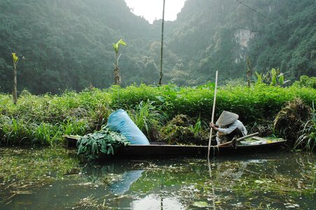 Viet nam culture sampan