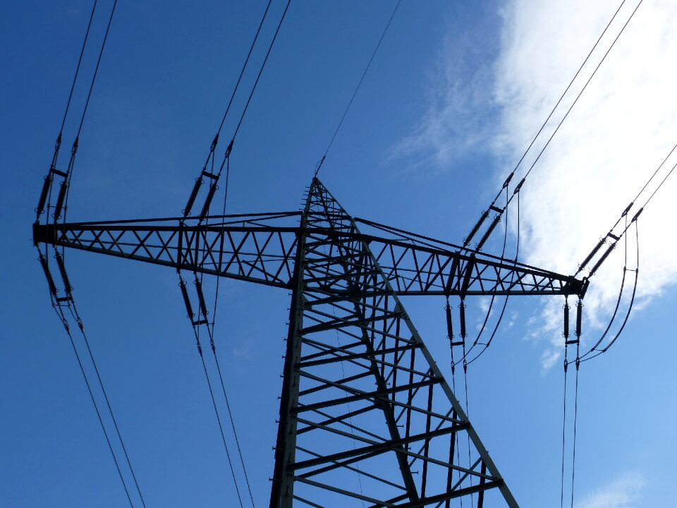 Power line electricity masts