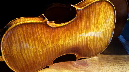 Wood music design