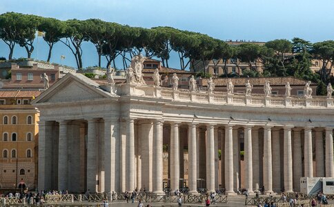 Columns statues christianity