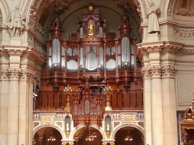 Berlin cathedral dom organ whistle photo