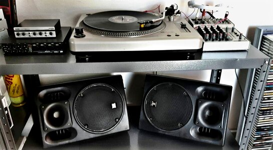 Speakers mixer free wallpaper