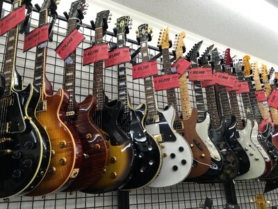 Instrument musical shopping