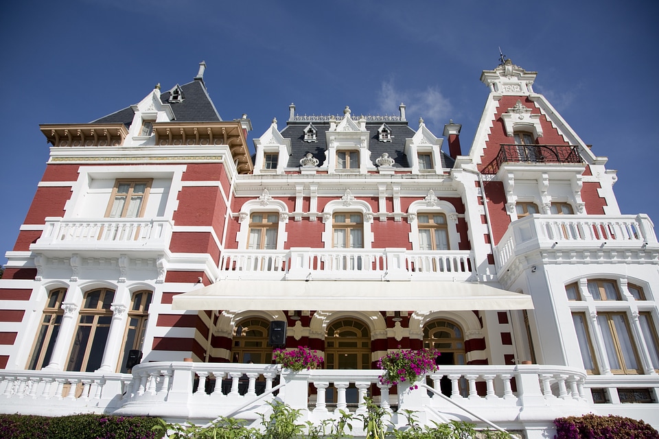 Estate residential palace
