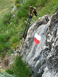 Red white sticks photo