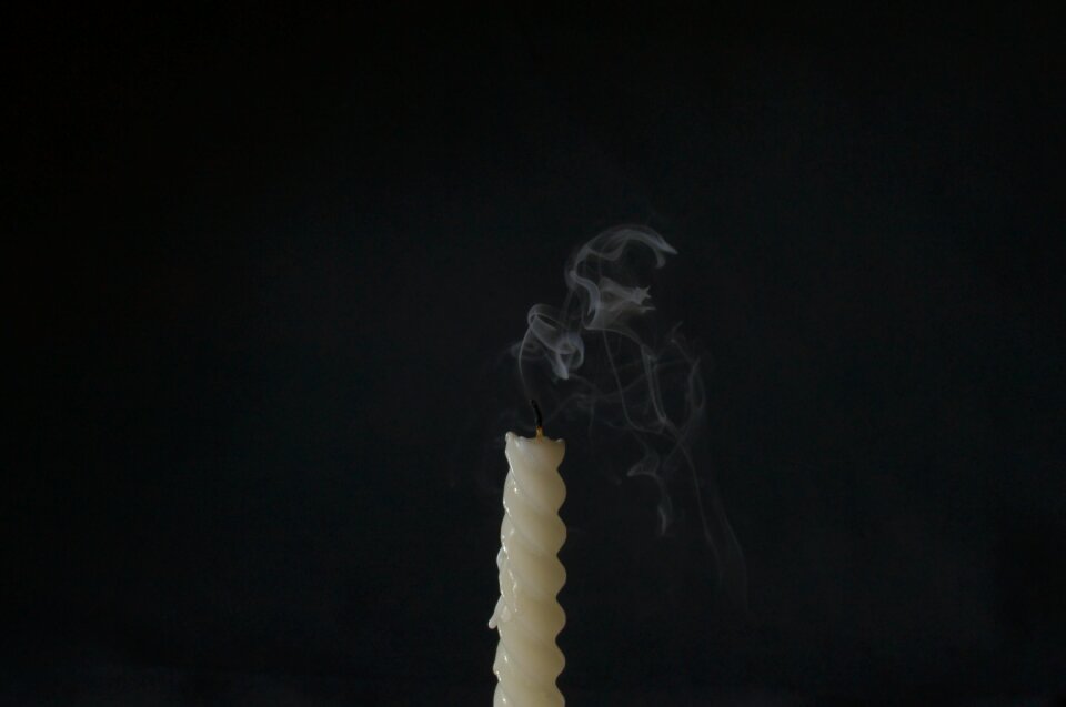 Wick twisted paraffin
