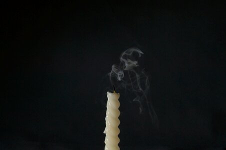 Wick twisted paraffin