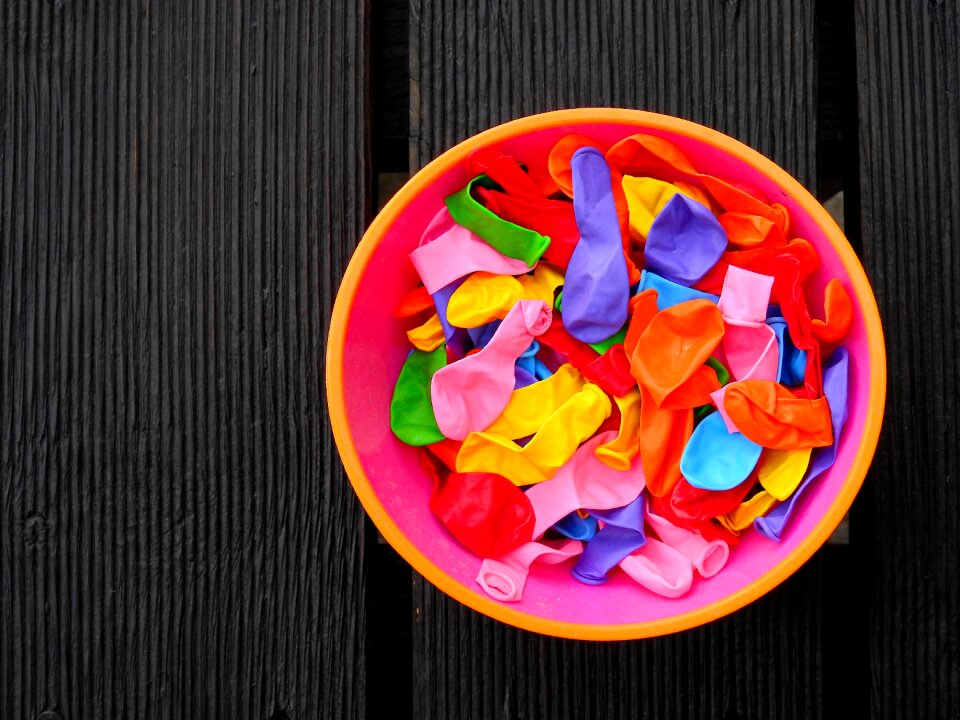Children play toys