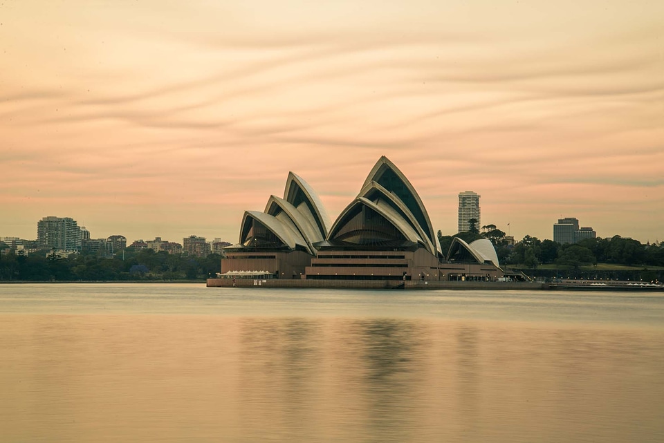 Bennelong point bushfire sky dawn