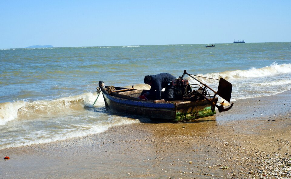 Sea fishing boats daily