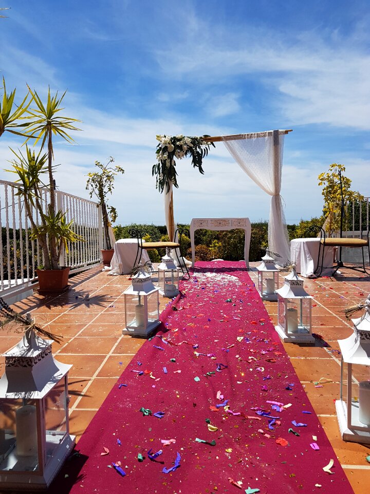 The end wedding end event