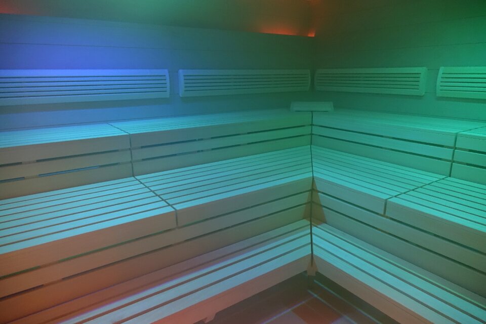Benches sweating sweat