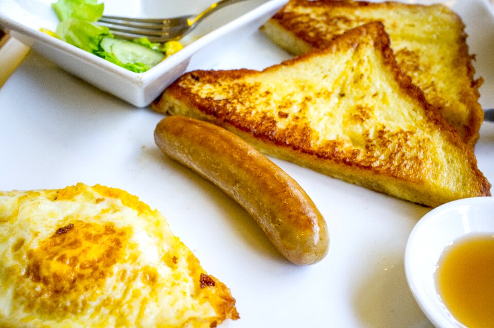 Breakfast eggs hotdog