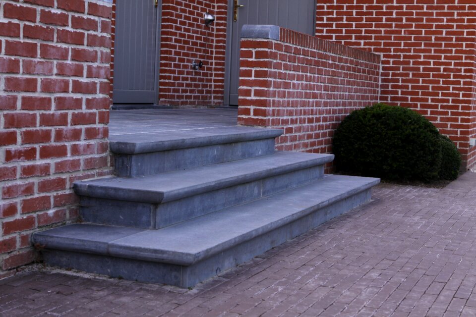 Bluestone trap blue stone
