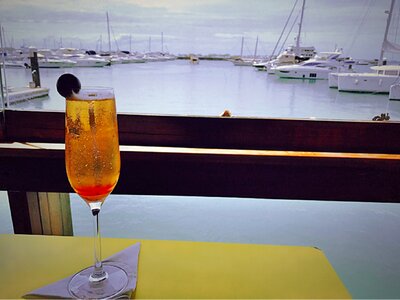 Yacht sailboat vista