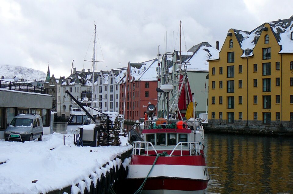 Snow boat alesund