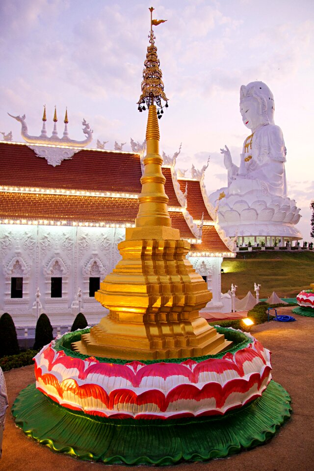 Temple buddha sunset