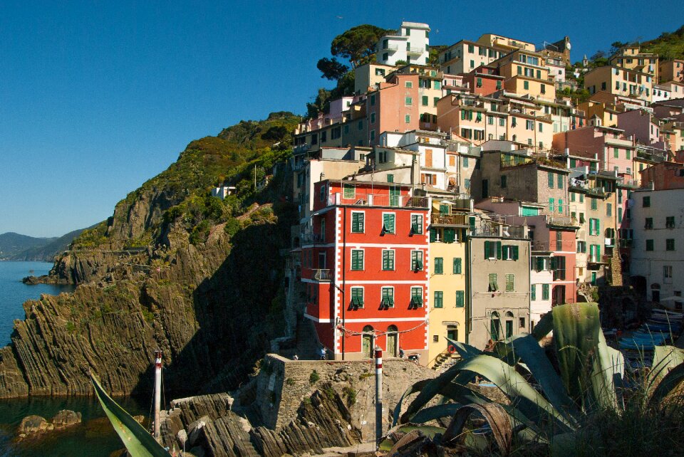 Riomaggiore cliffs facades