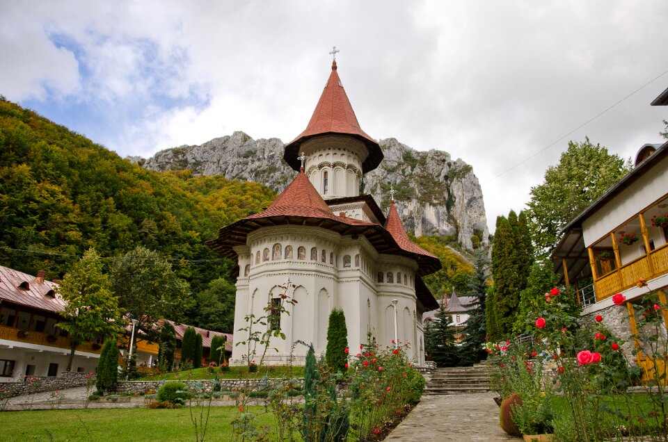 Ramet monastery romania
