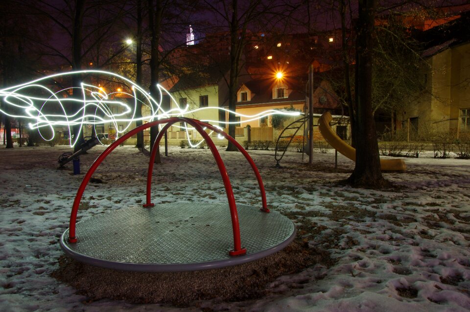 Laser carousel field