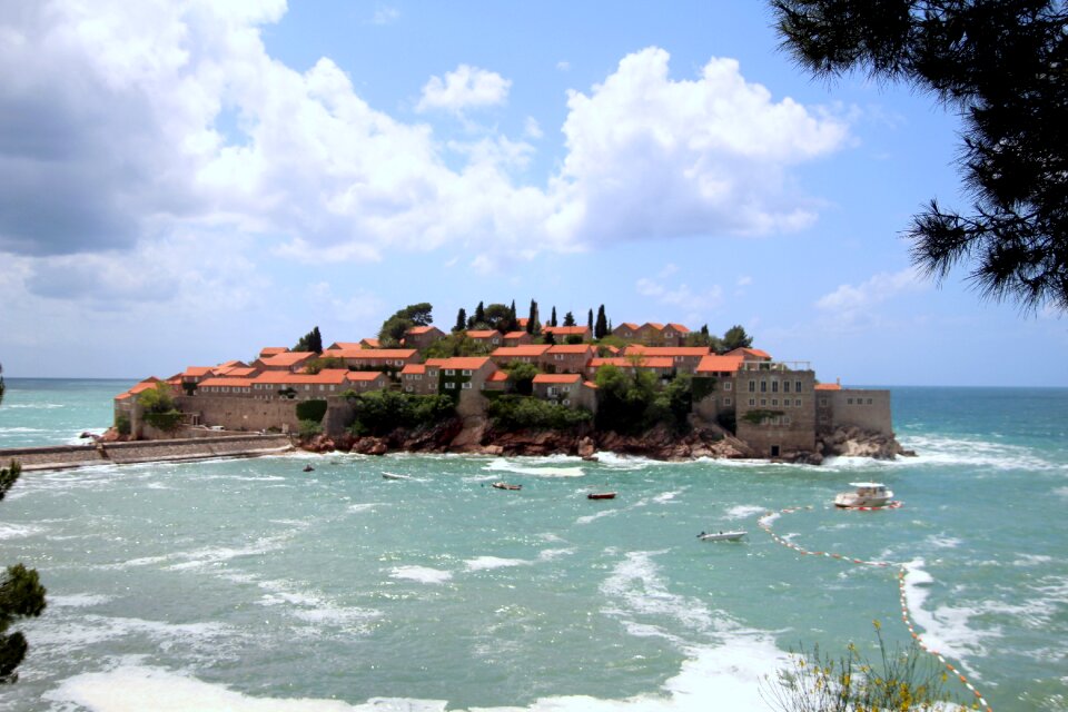 Landscape marine hotel