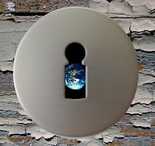 Spannern curiosity peephole photo