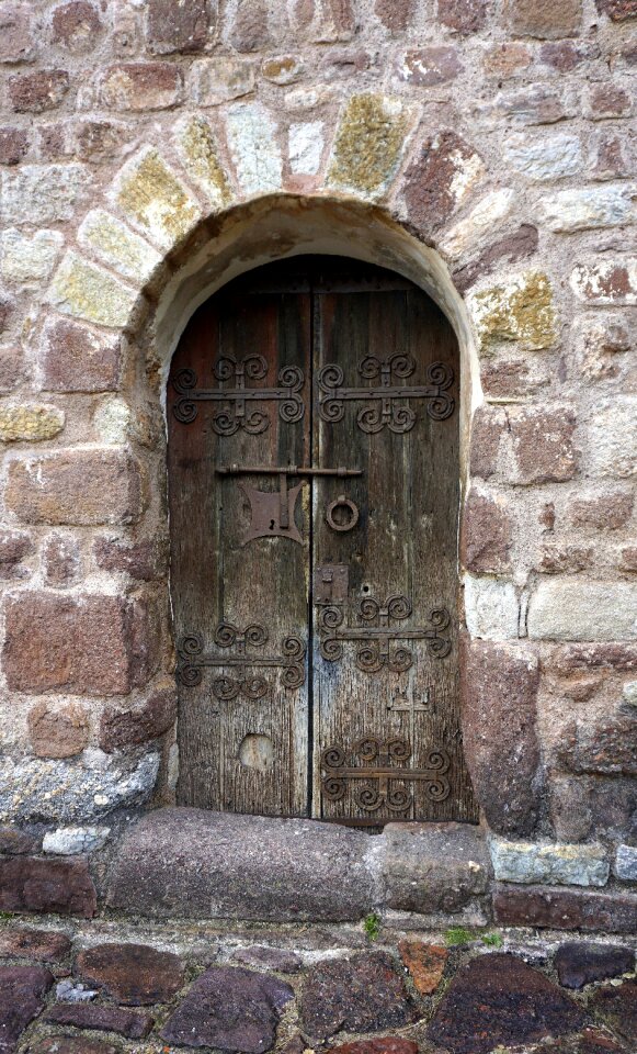 Aldaba portal gate