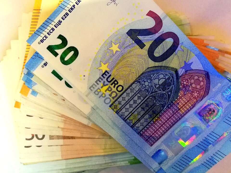 Cash finance coins