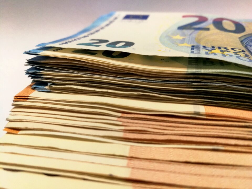 Cash finance coins